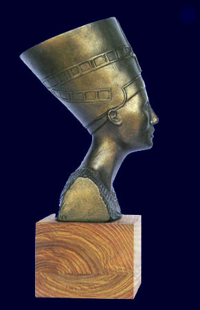 NEFERTITI - Sculpture